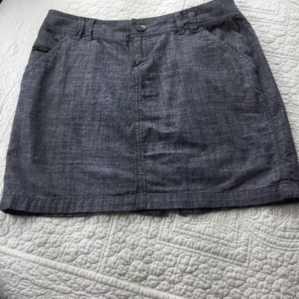 Converse Skirt Grey Chambray Women’s Size 4 Pockets Belt‎ Loops Summer